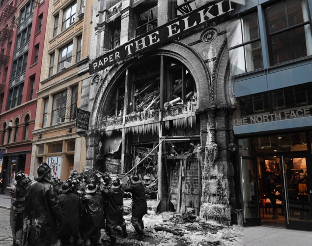 16 février 1958. Un incendie ravage Elkins Paper & Twine, faisant six victimes. Aujourd’hui, il a été remplacé par une nouvelle boutique, attenante à un North Face. © Marc Hermann. Tous les droits réservés.