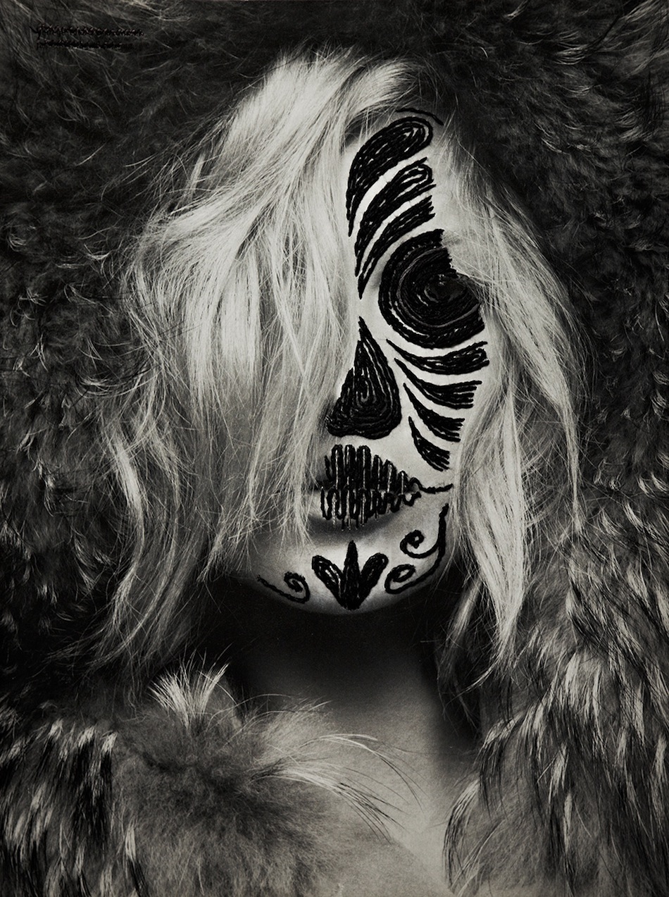 © Jose Romussi