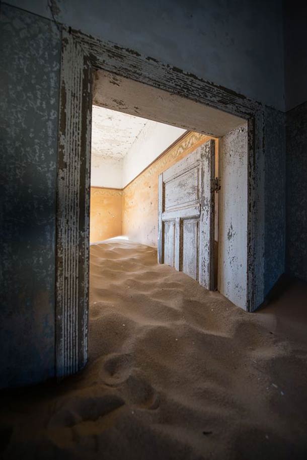 © Romain Veillon. Tous les droits réservés.