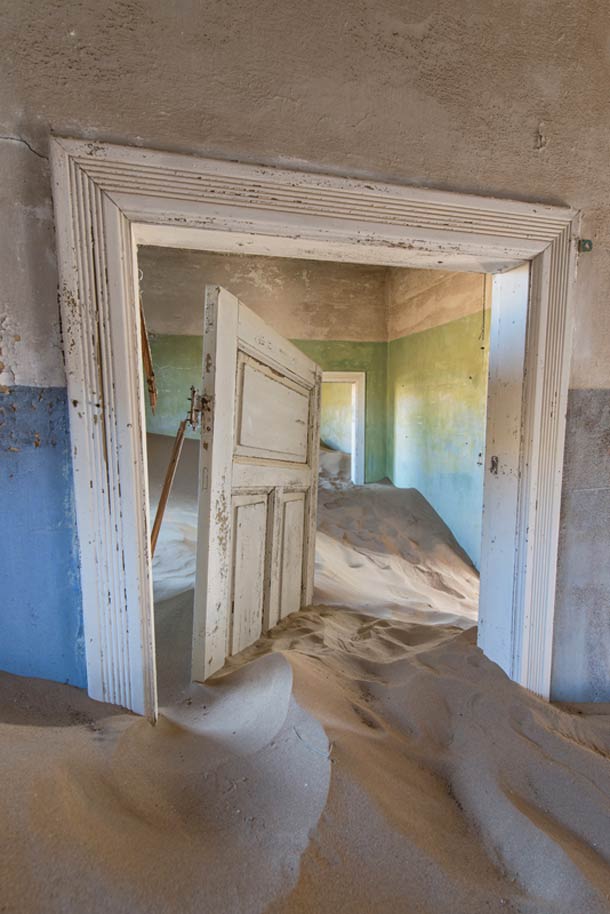 © Romain Veillon. Tous les droits réservés.