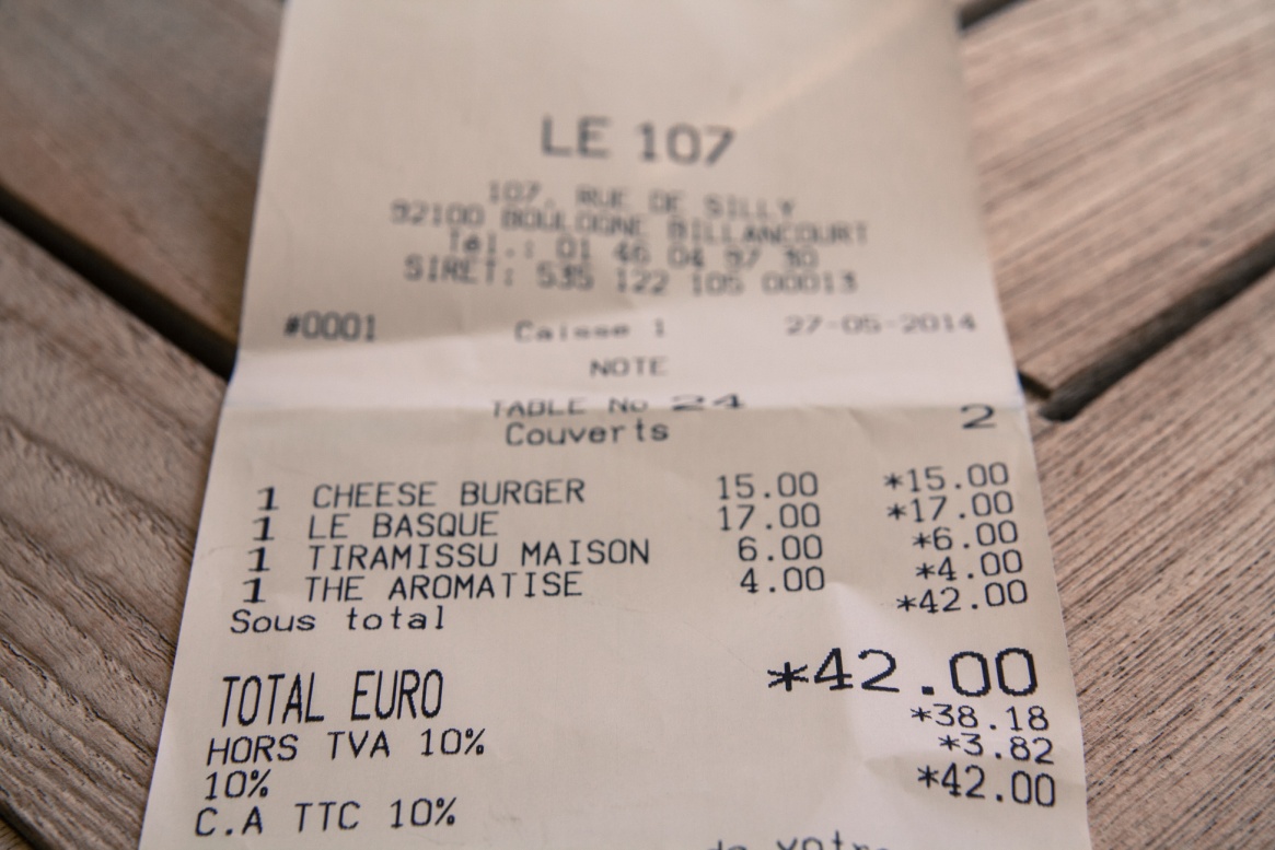 © Elodie Goustiakov. Tous les droits réservés.