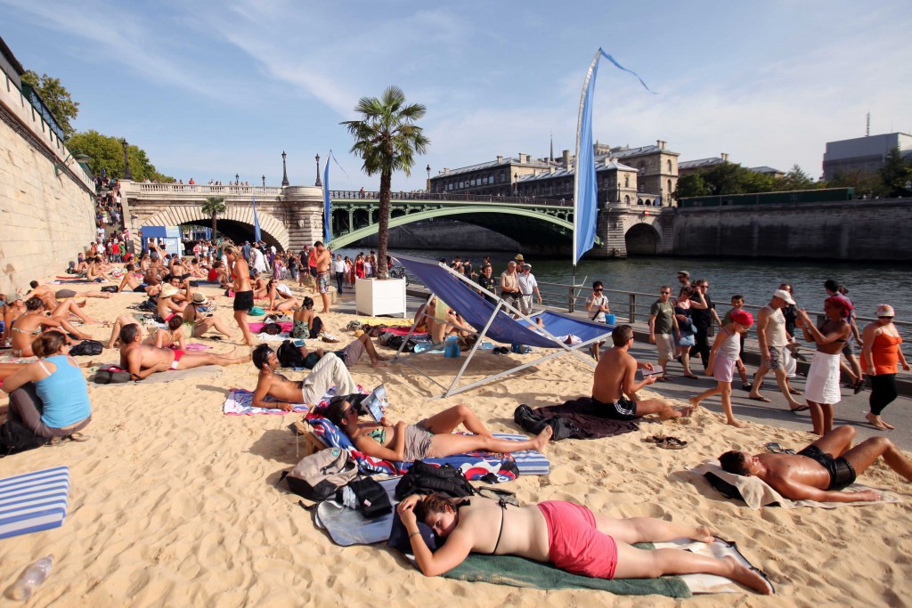 ©Nikola Mihov/Wostok Press/Maxppp France, Paris 20/08/2011 La 10eme edition de Paris Plages qui se concentre sur la rive droite de la Seine et au bassin de la Villette a attire plus de 3 millions de personnes. The 10th edition of Paris Plages