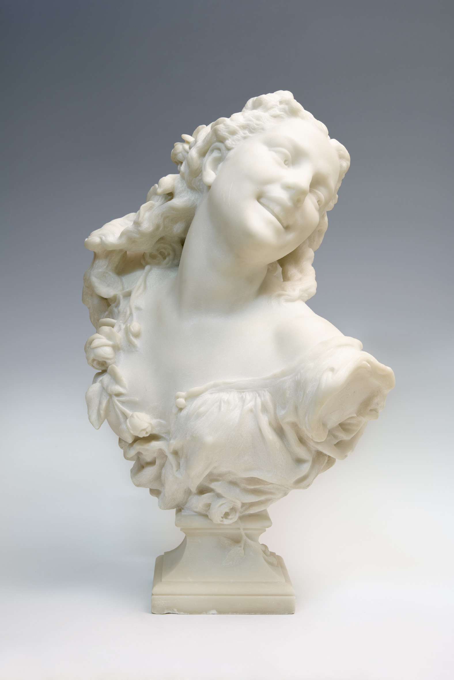 Jean-Baptiste Carpeaux, Bacchante aux roses dite aussi La Rieuse , vers 1872, marbre © Bordeaux, musée des Beaux-Arts/ Frédéric Deva