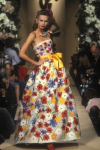 9-Yves Saint Laurent. Robe du soir, collection Haute Couture printemps-été 1996. © Fondation Pierre Bergé – Yves Saint Laure_t _ photo Guy Marineau